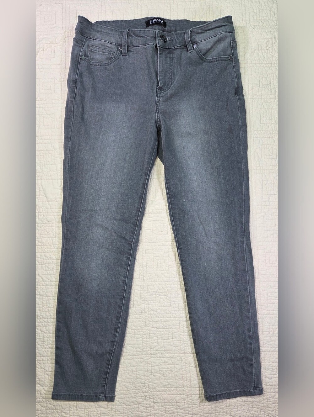 BUFFALO David Bitton Jeans Women’s 10 Gray Aubrey Mid Rise Super Soft Capri